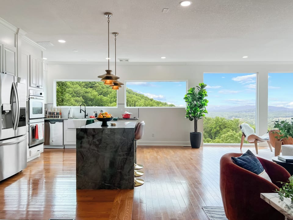 Stunning views and lots of light flood the main living area.