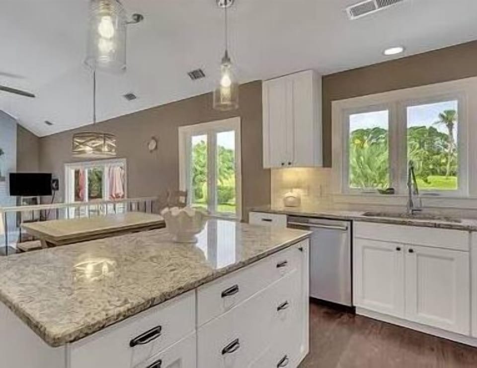 Kitchen (1)