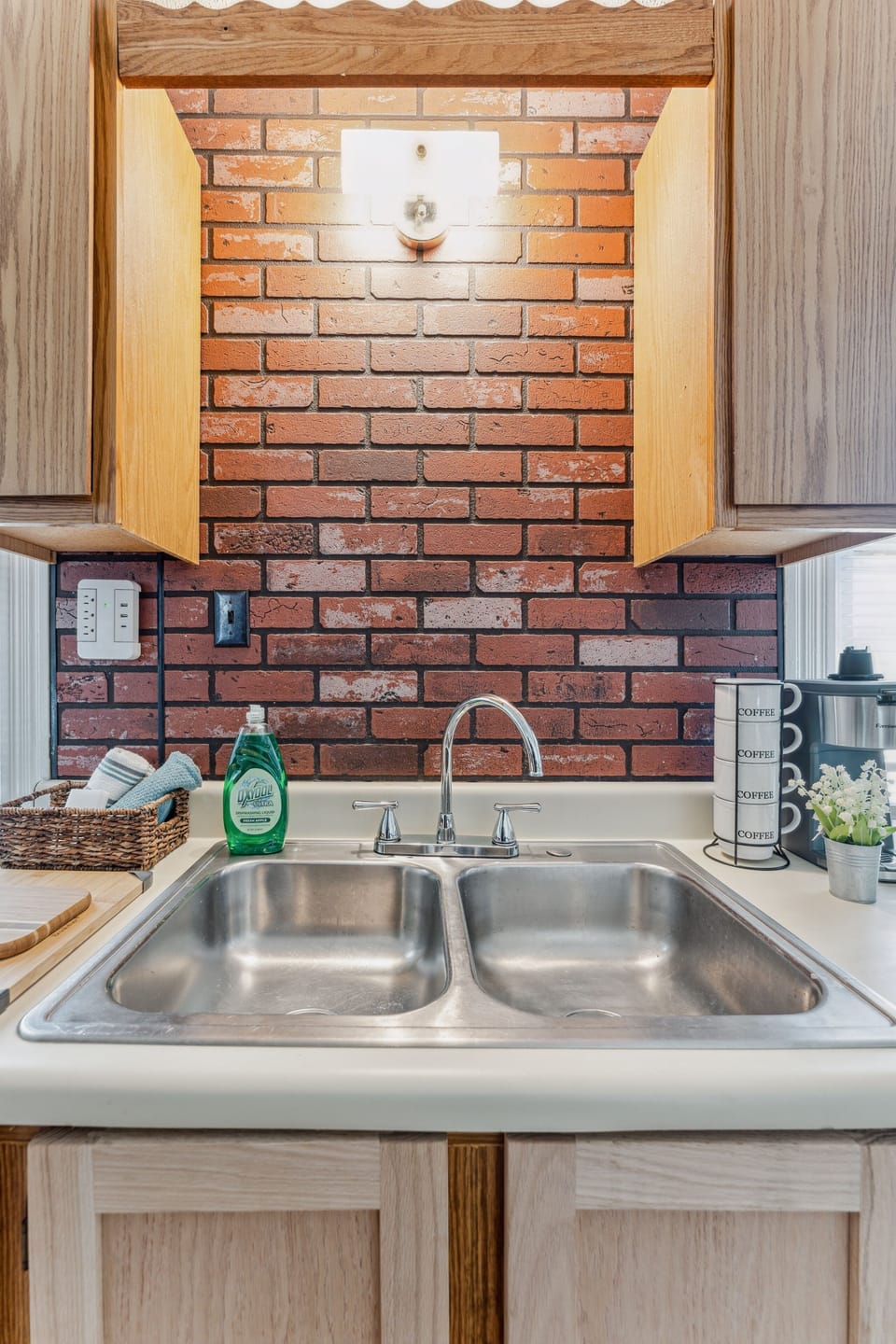 Indoors, Sink, Sink Faucet, Kitchen, Double Sink
