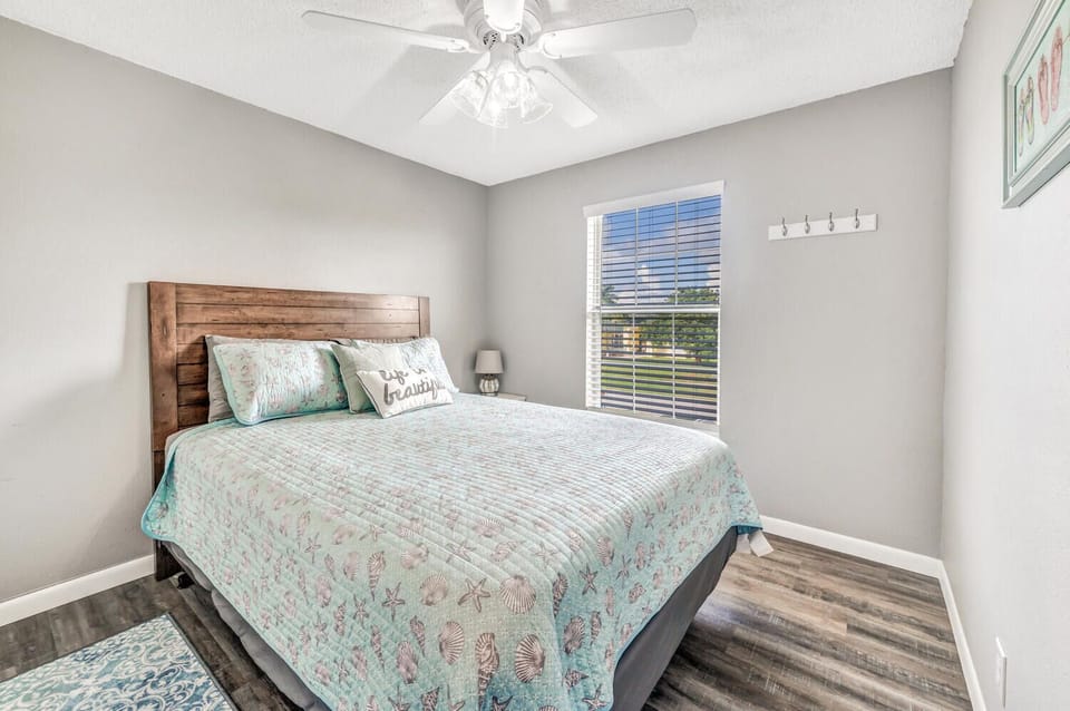 Third bedroom - queen sized bed