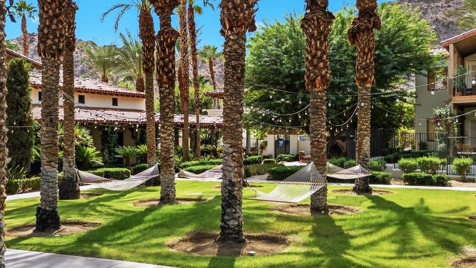 Community Hammock Garden
