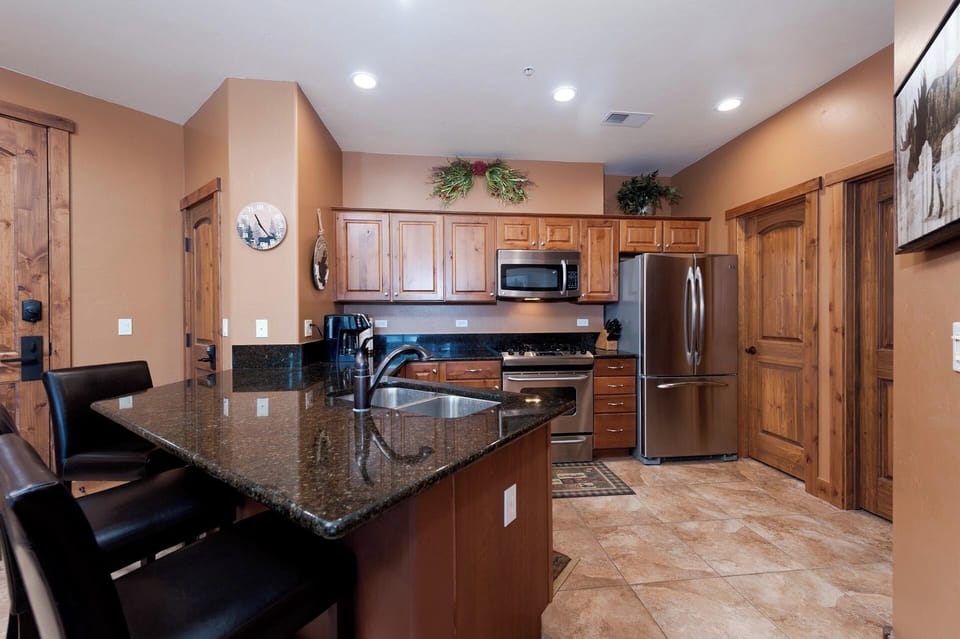 Fully Stocked Kitchen