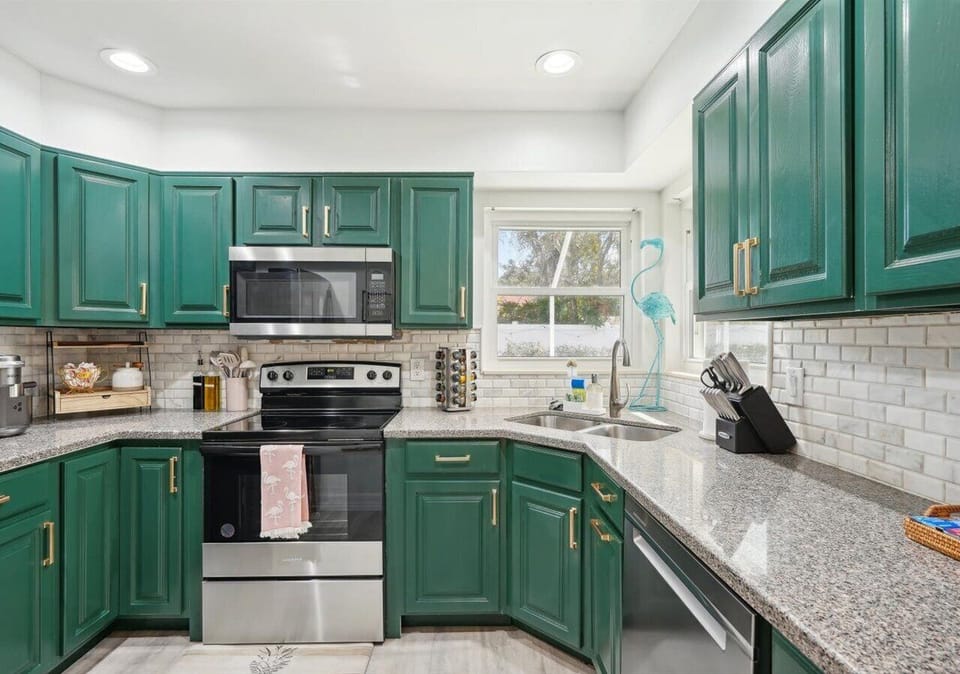 Kitchen 1