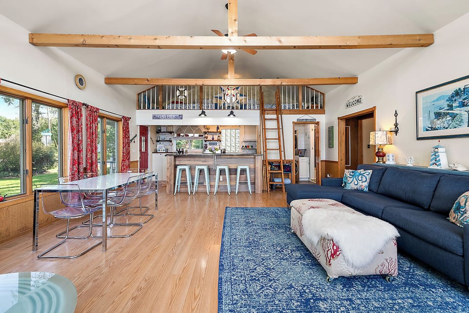 Living room with pull out sofa and twin day bed