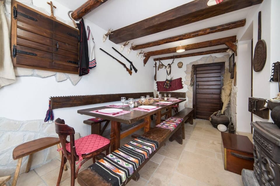 On the ground floor there is a traditional Dalmatian tavern 