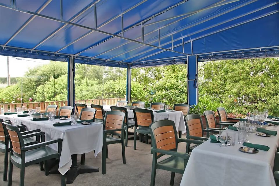 Onsite dining