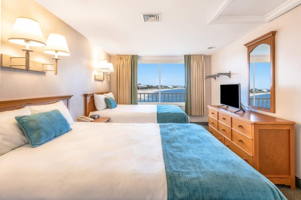 Wake up to ocean views from crisp, comfortable double beds.