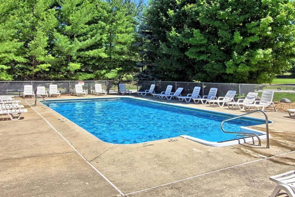 Seasonal access to the private pool, only steps away from your room.