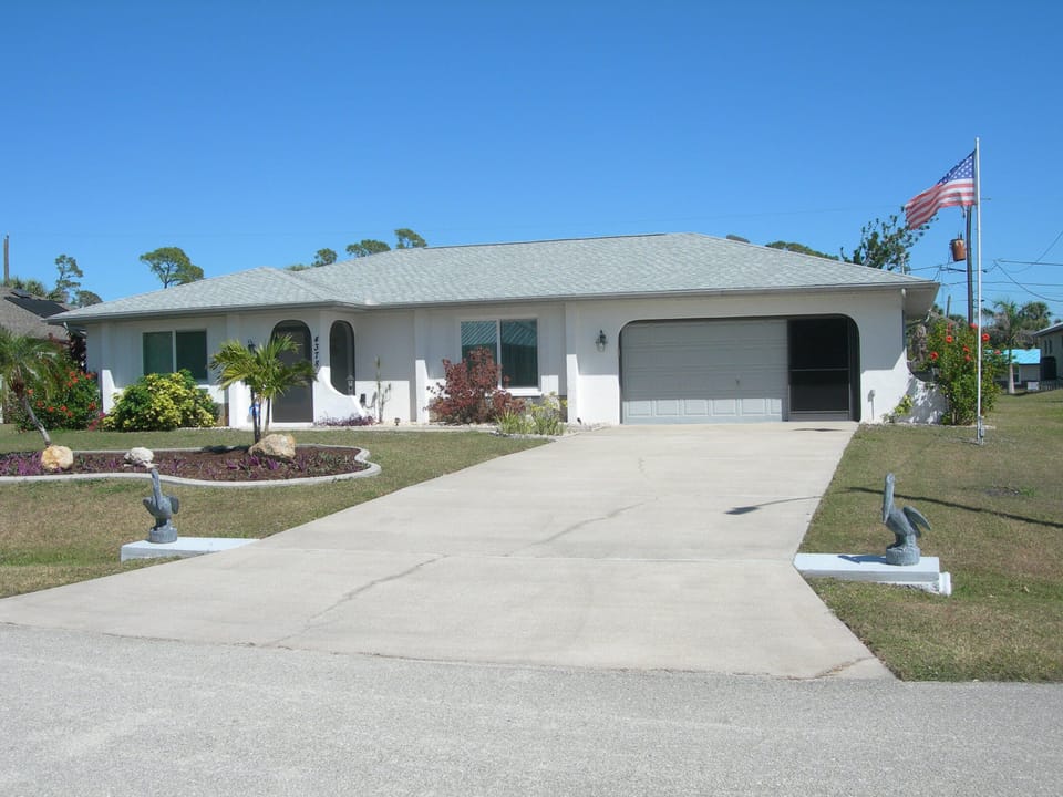 4378 Boggs Port Charlotte