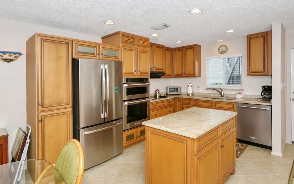 Kitchen - Fully equipped kitchen