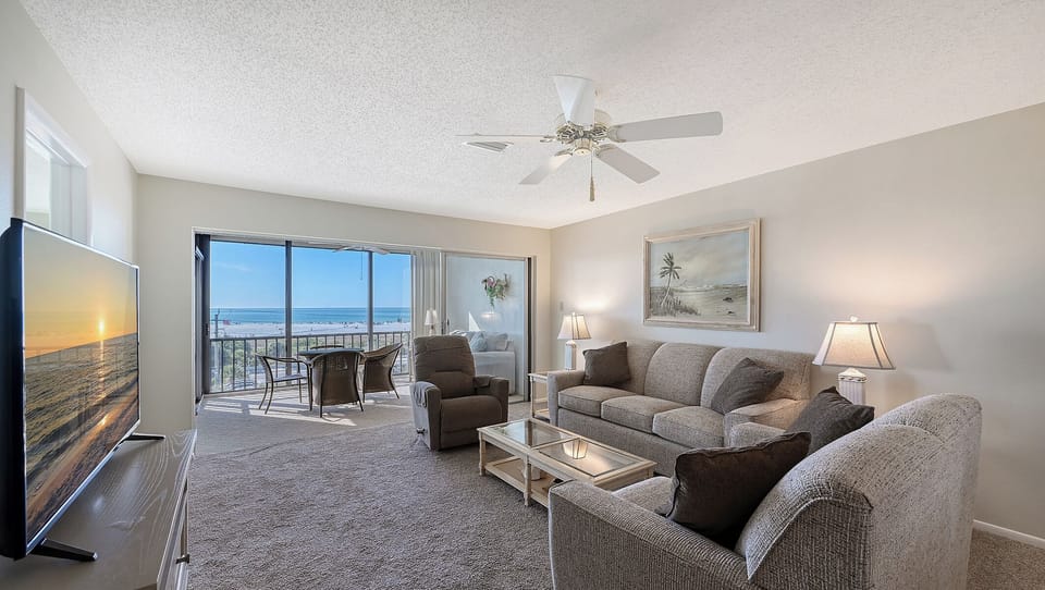 Full Beach Views