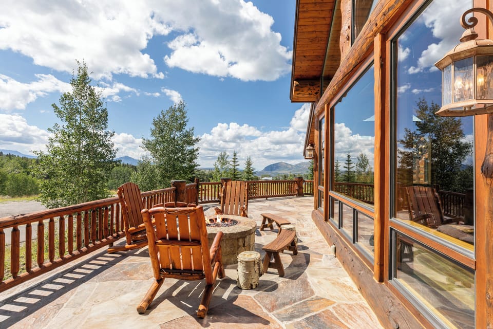 Main level deck with gas fireplace