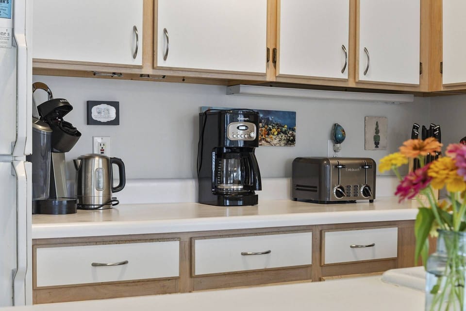 Standard and Keurig Coffee Makers