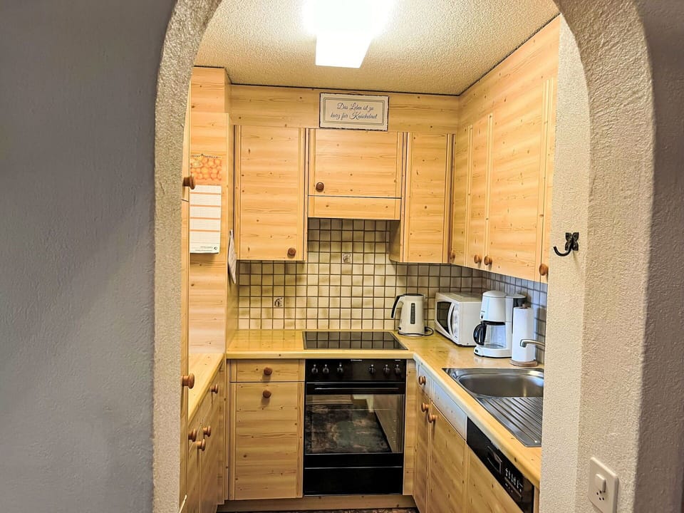 Building, Cabinetry, Countertop, Sink, Wood, House, Kitchen Appliance, Kitchen, Chair