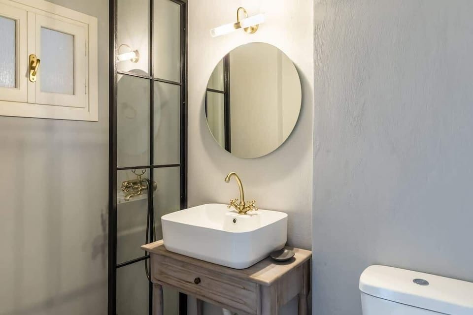 Bathroom details