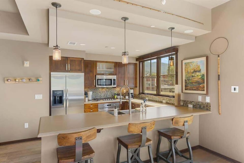 Kitchen with extra bar seating