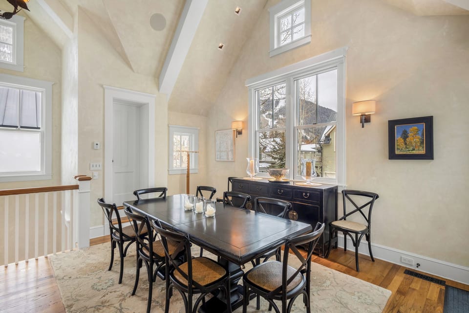 4.0-spruce-house-telluride-dining-room(15)