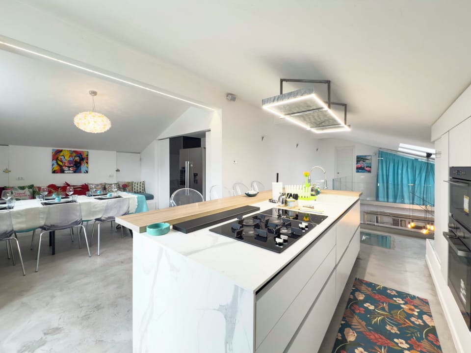 Kitchen + Dining table