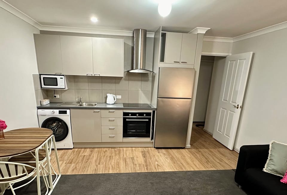 Full kitchen