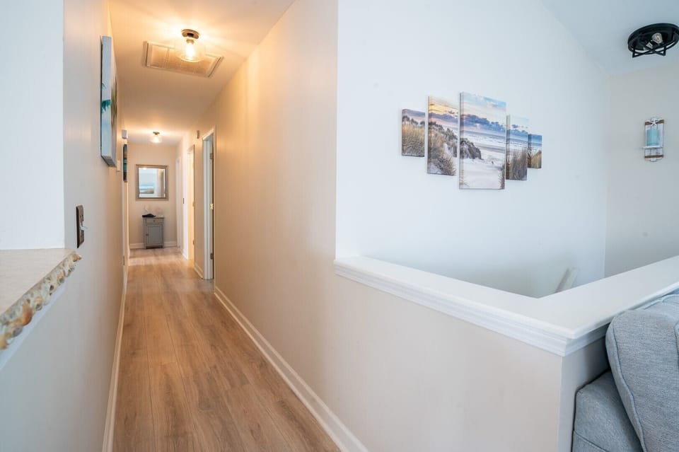 Hallway to Bedrooms