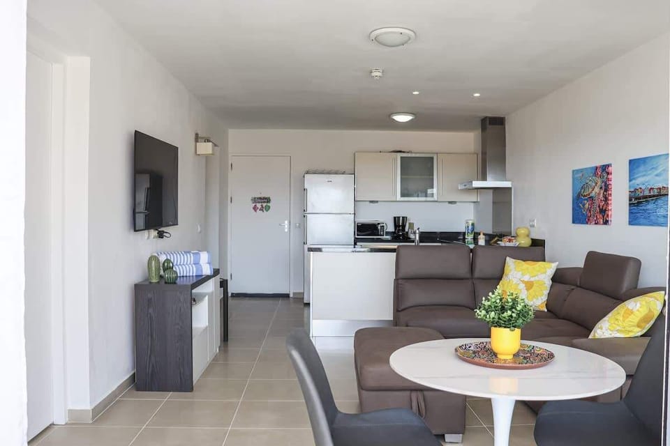 1 bedroom apartment for rent in the Caribbean with pool access in the Blue Bay Golf and Beach Resort, photo 7-1