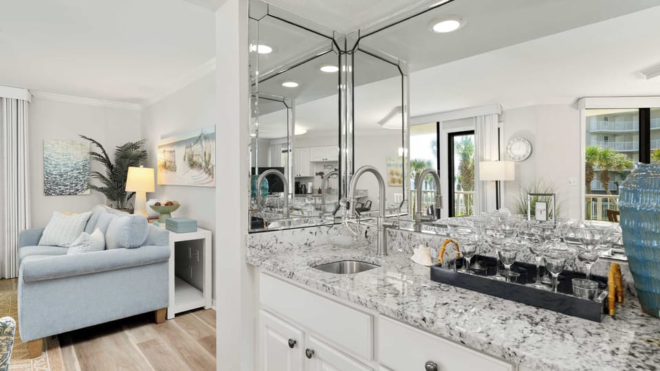 Stash your favorite drinks at the convenient wet bar, just around the corner from the kitchen. 