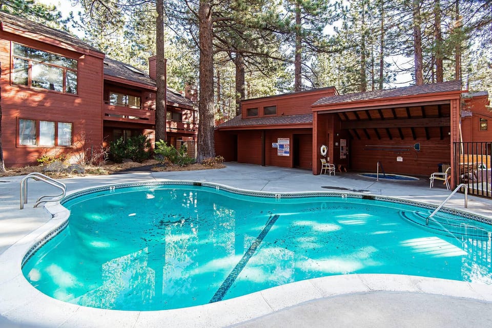 Winterset complex swimming pool (only open during summer)