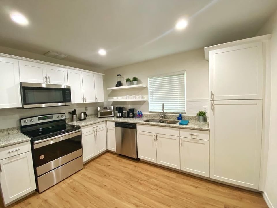 Where modern convenience meets coastal charm for your cooking adventures.