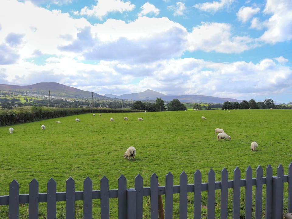 Surrounding area | Pencefn Cottage, Pentir, near Snowdonia in Llanberis
