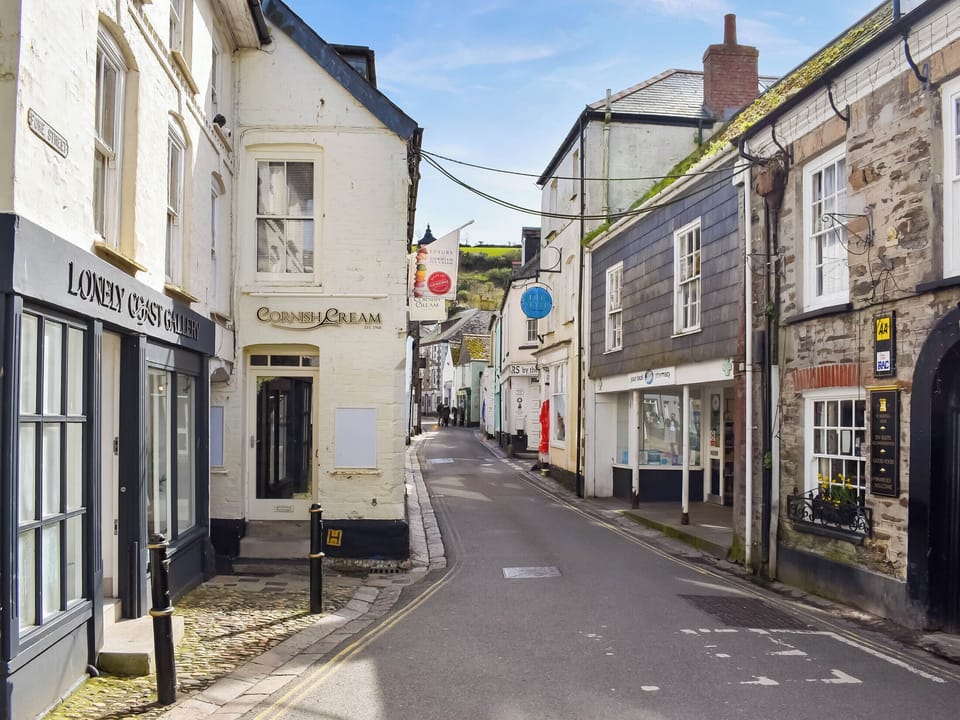 Surrounding area | Harbour Reach, Mevagissey