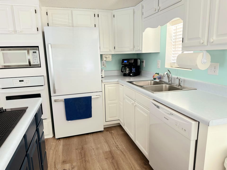 Fully Stocked Kitchen