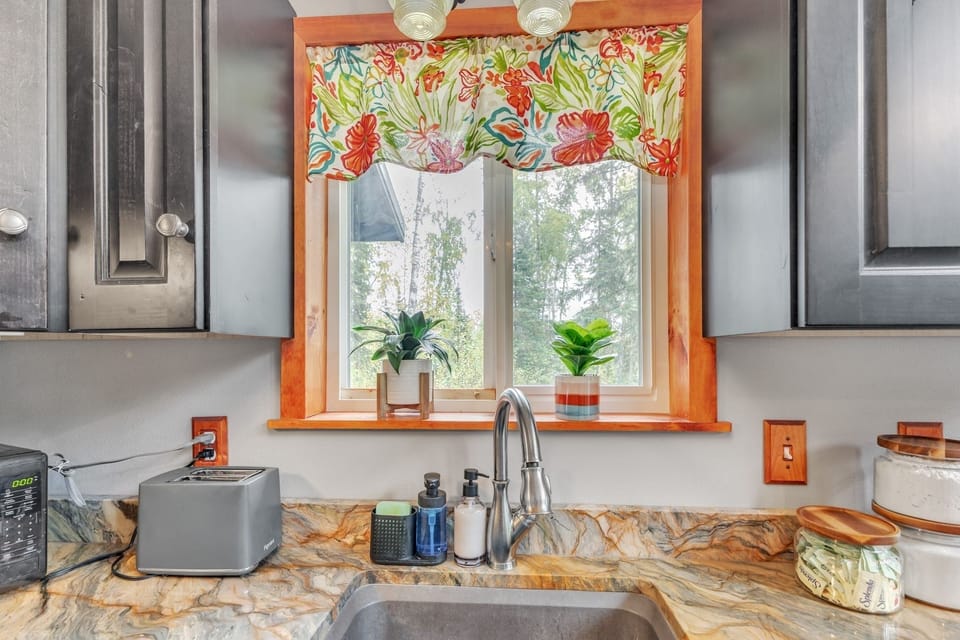 Window, Sink, Sink Faucet, Indoors, Ceiling Fan