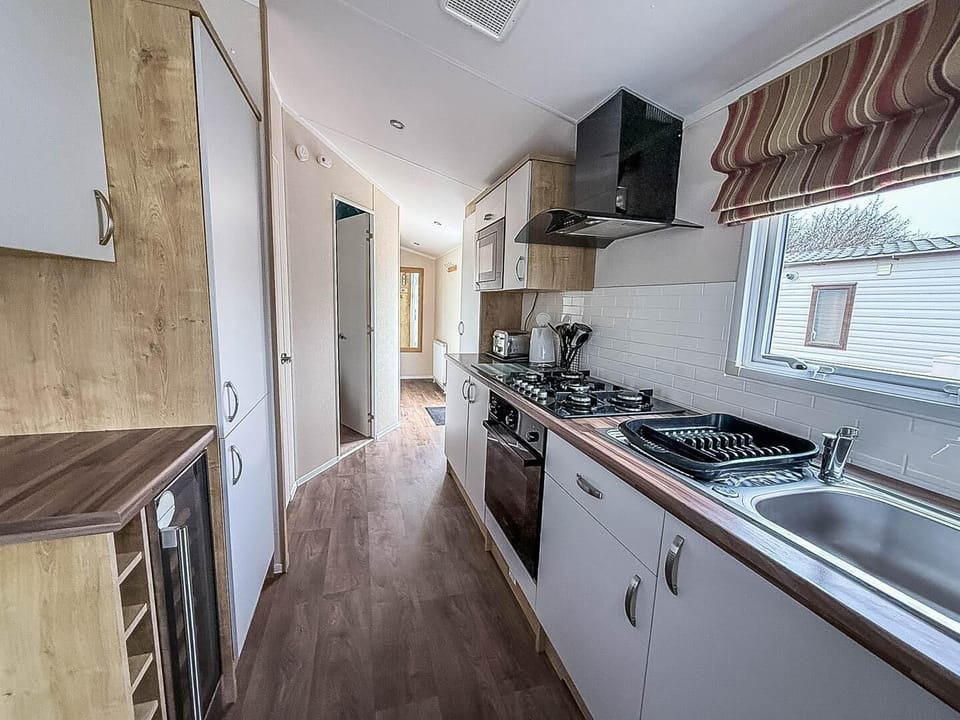 Your kitchen is the ideal spot to pack up a picnic before hitting the coast.