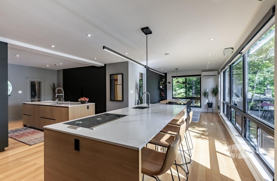 Kitchen &amp; Bar Seating