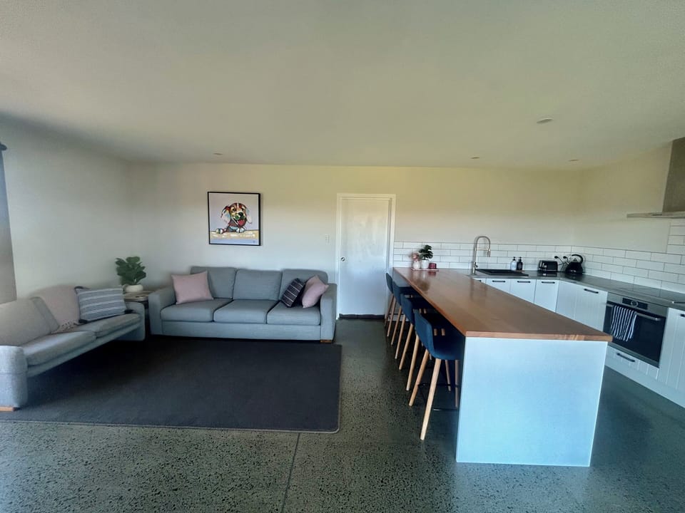 Lounge/kitchen