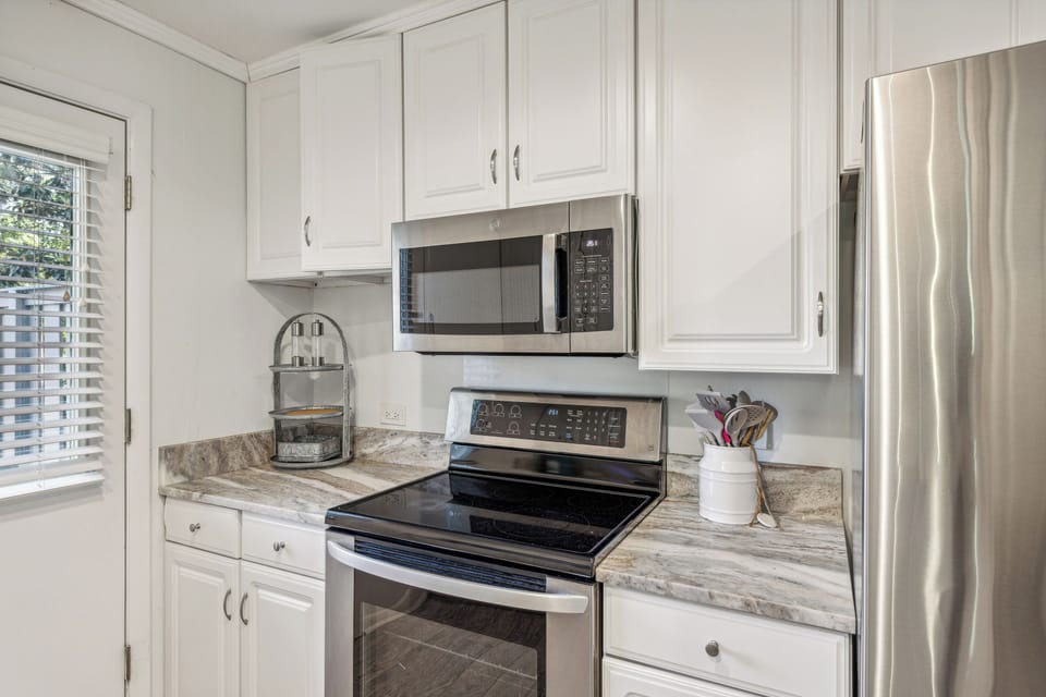 Fully equipped kitchen