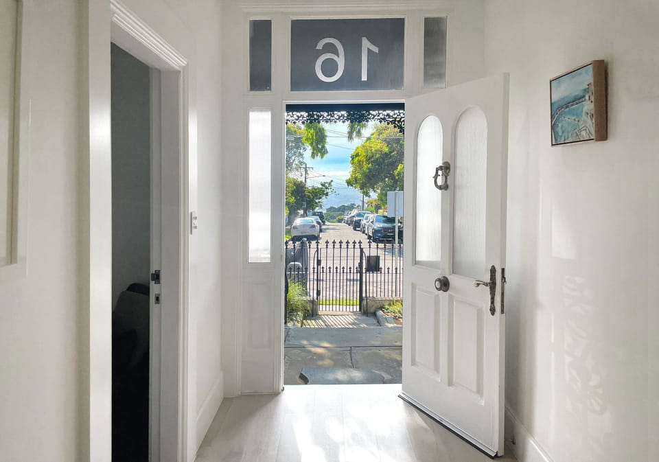Front door ocean view!