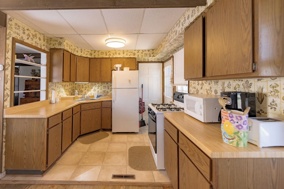 This is your view form the dining area into the kitchen..
