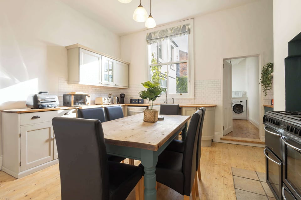 Garnet Street, Saltburn-by-the-Sea - Host & Stay