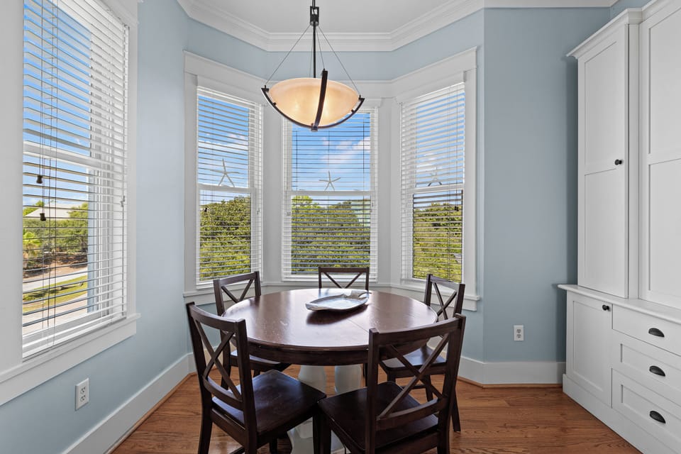 Breakfast Nook