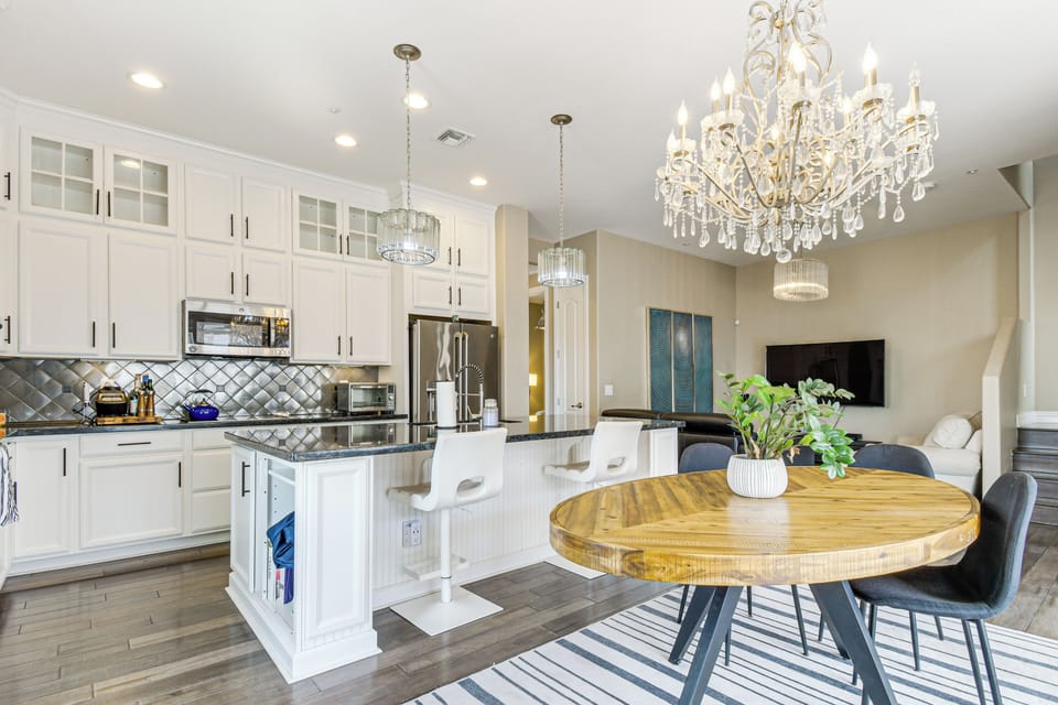 Dining Area & Kitchen | Main Floor | Keurig Mini | Blender | Toaster