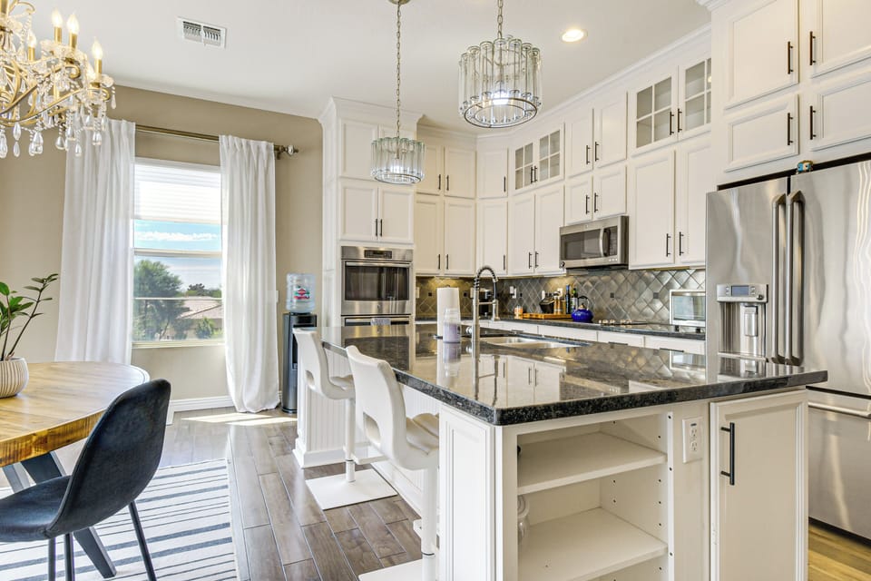 Kitchen | Main Floor