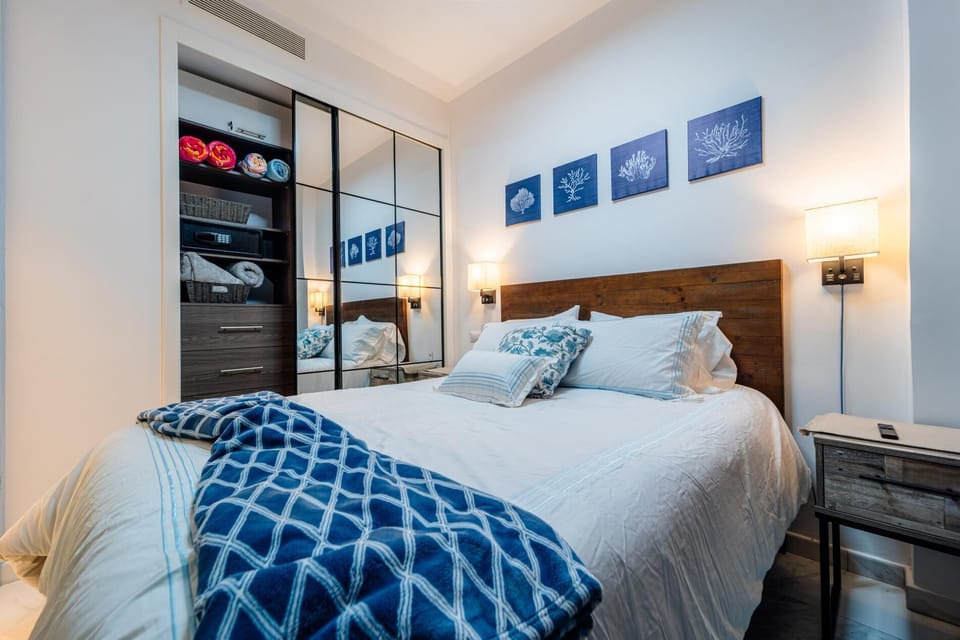 Aqua Fam  Swim  out Suite - Pool @ Cana Rock G 117 (1003)