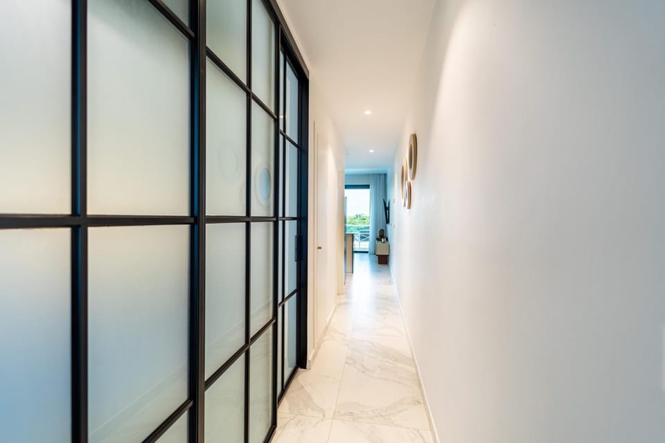 Modern 1  Bedroom @ Cana Rock infinity pool (158)