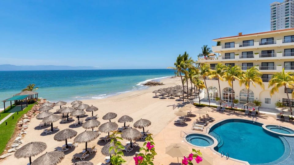 Ocean views & private beach access at Villa del Palmar Puerto Vallarta
