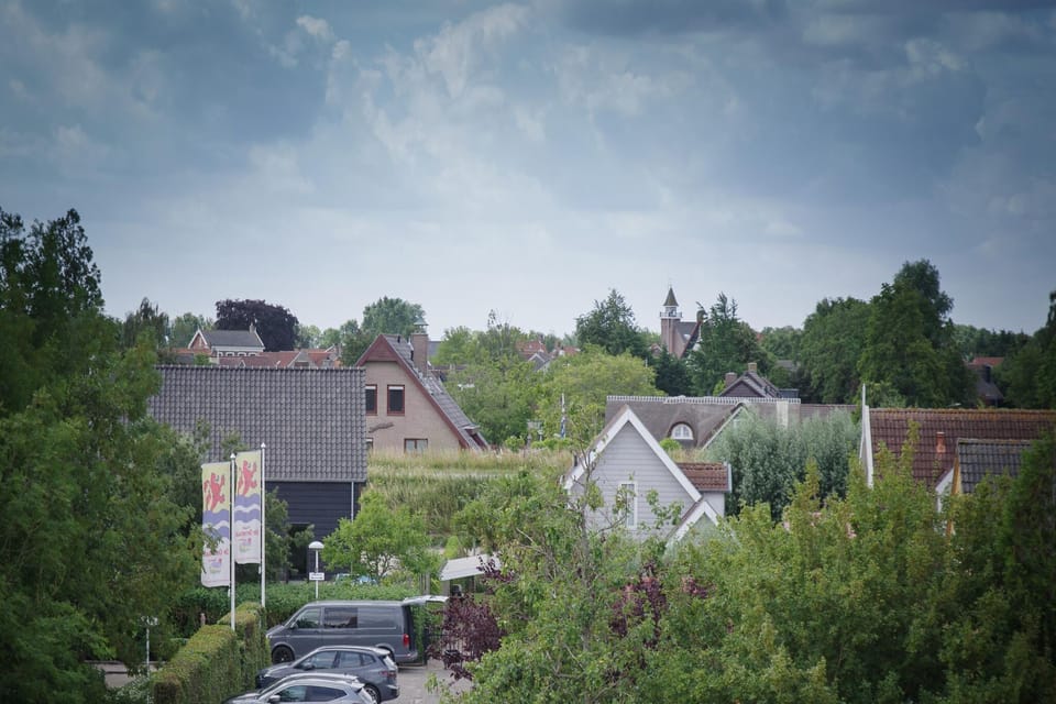 Immediate Surroundings [summer] (<1 km)