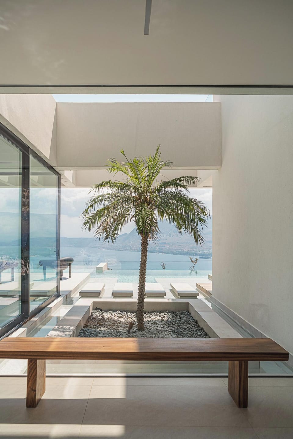 Avery Villa features the most captivating blend of luxury, tranquility, and sophistication.