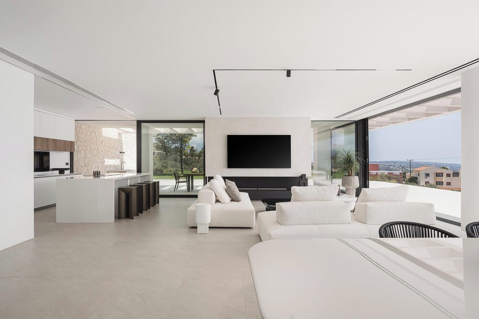 The fully equipped kitchen with all modern appliances and a wine cooler, makes a self-catered holiday seem effortless