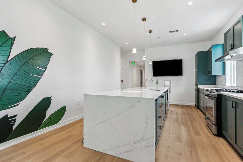 Full Kitchen