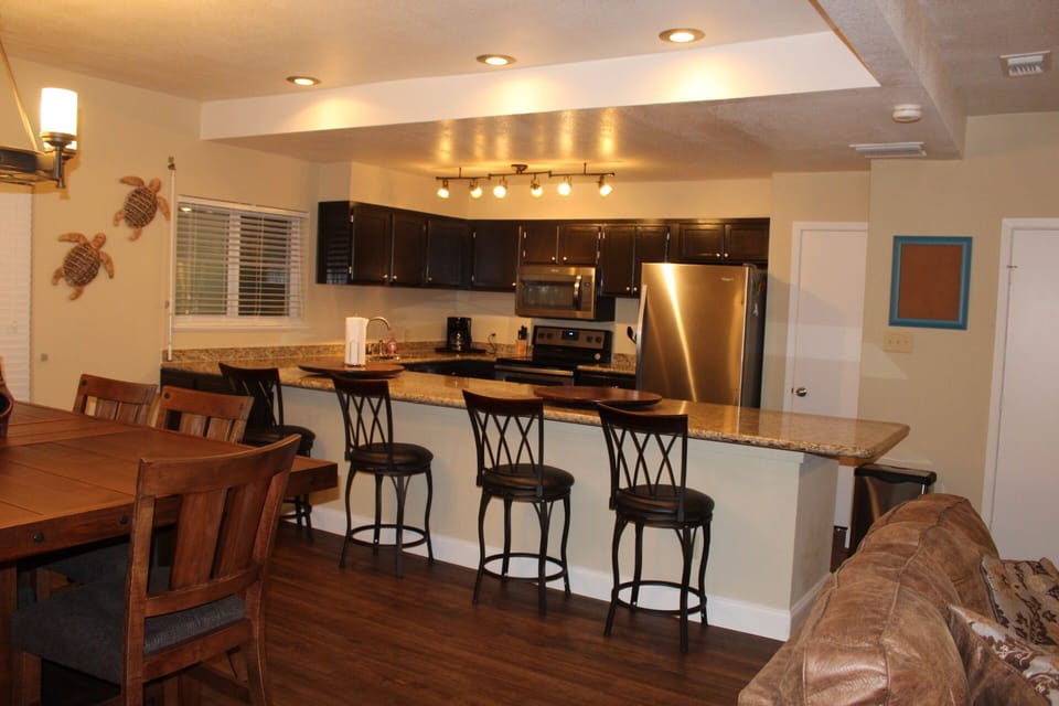 Kitchen/Dining